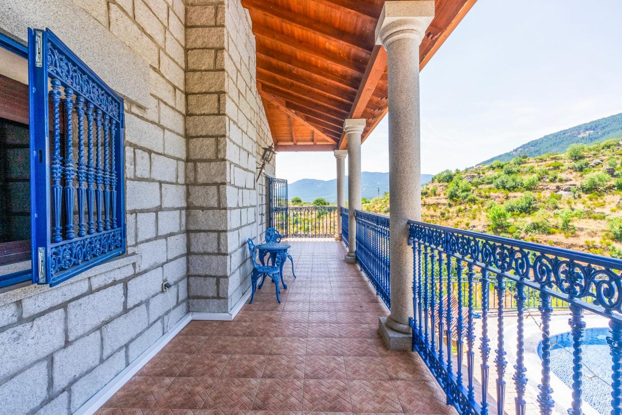Villa Mansion Con Jacuzzi A 40 Grados, Gran Piscina Y Padel à El Tiemblo Extérieur photo