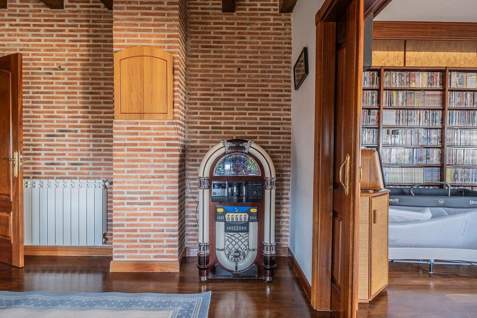 Villa Mansion Con Jacuzzi A 40 Grados, Gran Piscina Y Padel à El Tiemblo Extérieur photo